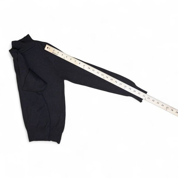 Black Mock Neck Sweater Basic Layering Sz XL (Fits as M US) Long Sleeve NWT - Picture 4 of 5